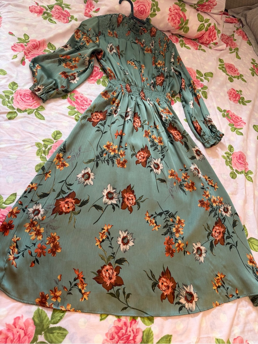Zara Floral Smocked Waist Long Sleeve Maxi Dress - Sage Green xsmall